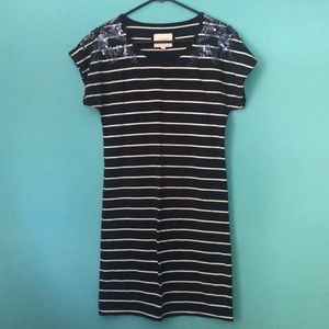 I Love H81 Tight Fitting Striped Dress